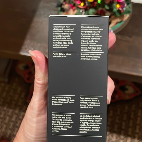 NIB “SALT&STONE ROSE NOIRE & OUD DEODORANT - Picture 3 of 6